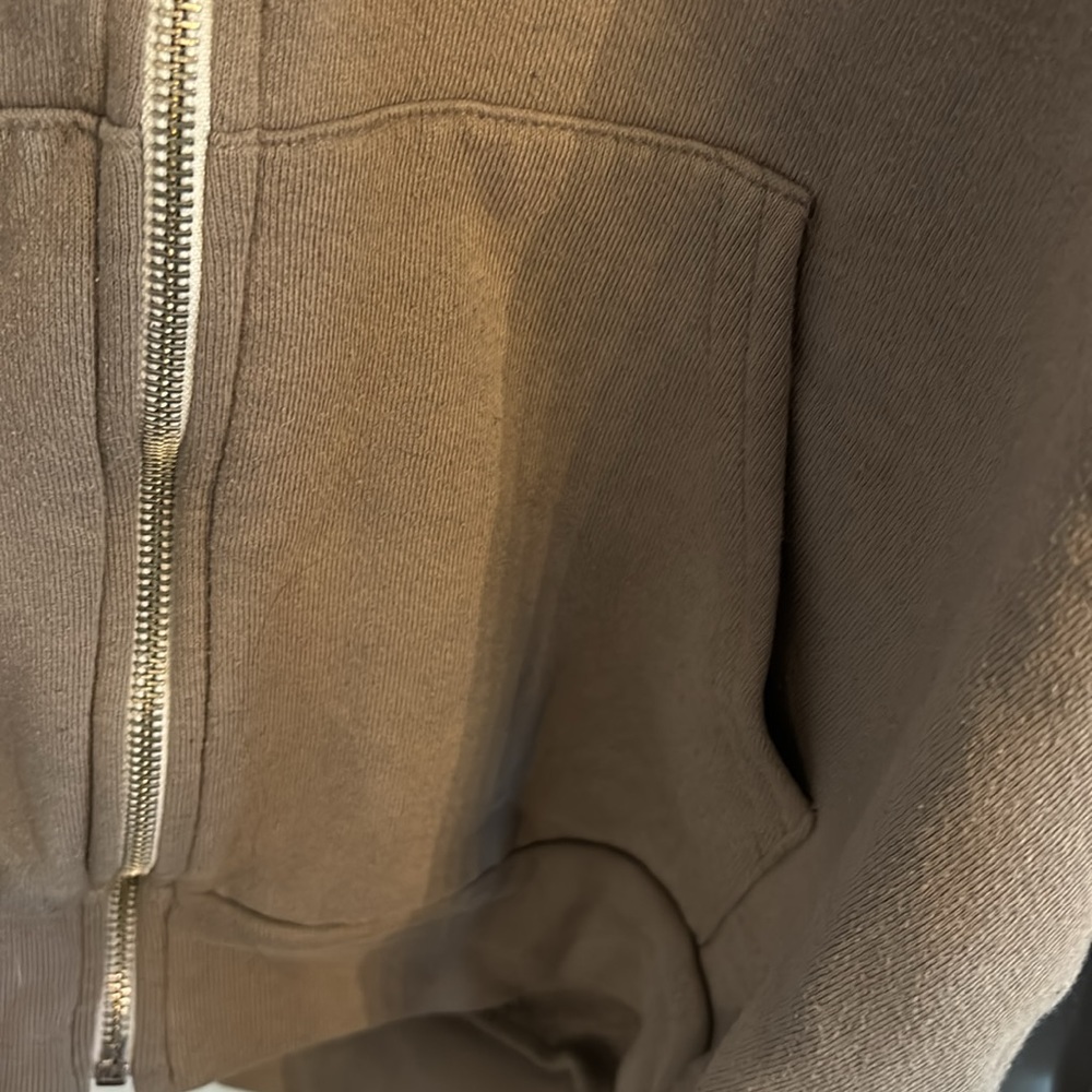 ⭐️2/$10 - zip up - Picture 4 of 8
